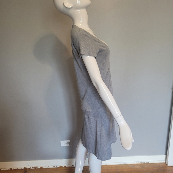Lululemon Dance Pulse Dress in Heathered Grey, VGUC, Size 6 - Picture 2 of 5